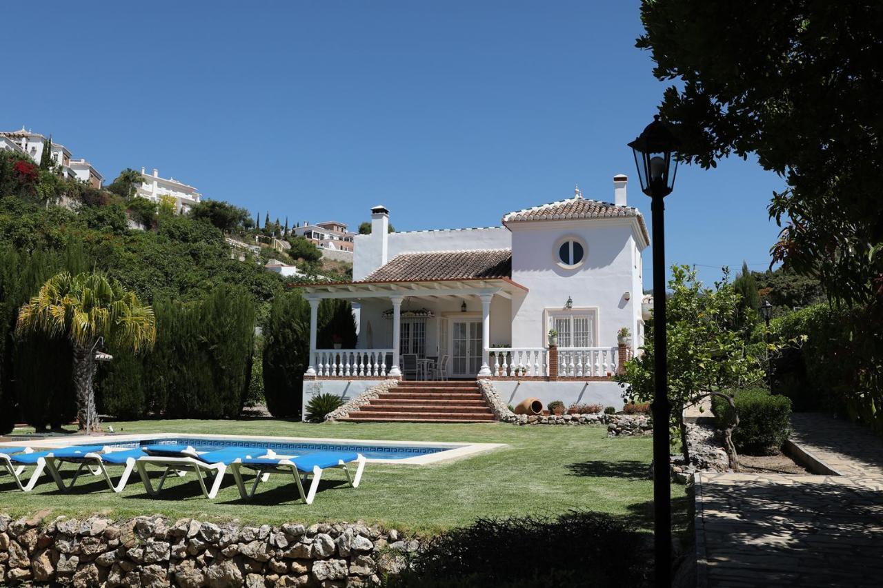 Villa Las Tinajas Luxury Nerja Eksteriør billede